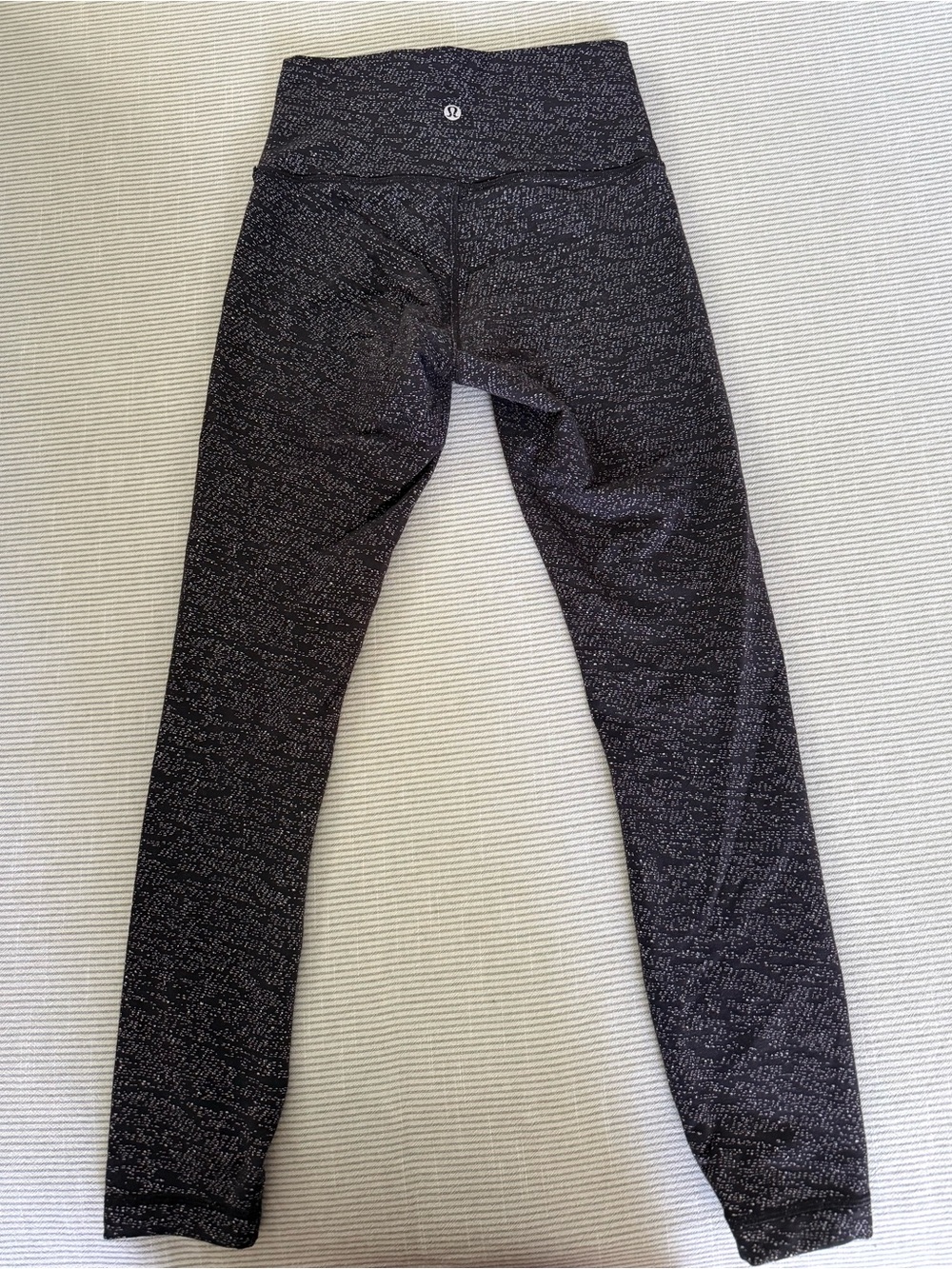 lululemon black patterned ankle pant